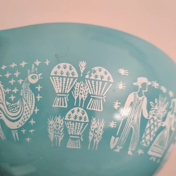 Vintage 50s Turquoise Amish Butterprint Pyrex Bowl - Picture 7 of 10